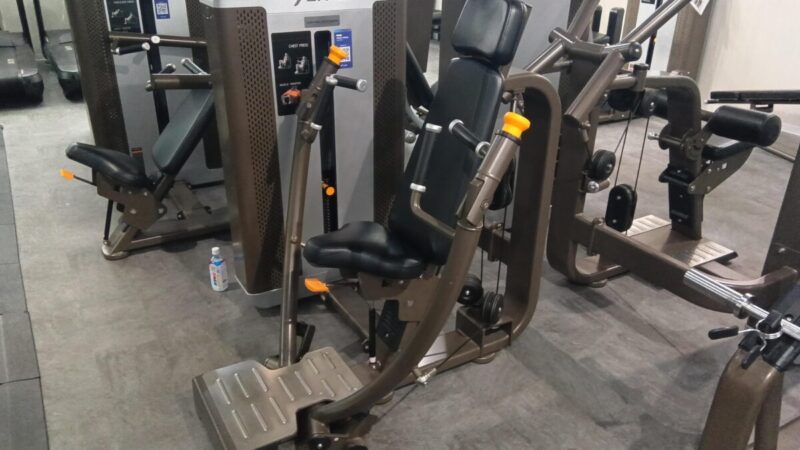 チェストプレス