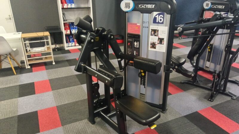 サイベックスのラテラルレイズ。