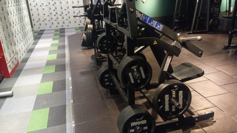 アイソラテラルスーパーインクラインプレス