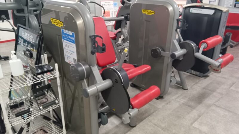 テクノジムのレッグエクステンション
