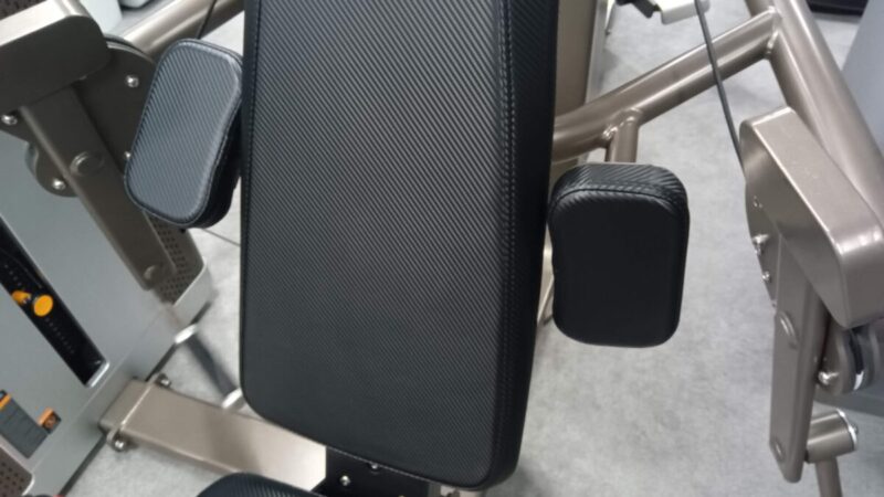 SHUA/アームカール（ウェイトスタック）