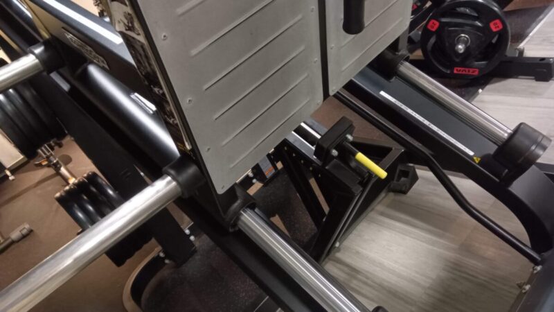 テクノジム/インクラインレッグプレス（プレートロード）