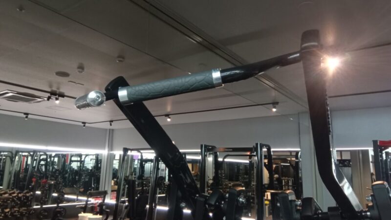 リアルリーダー アイソラテラルラットプルダウン